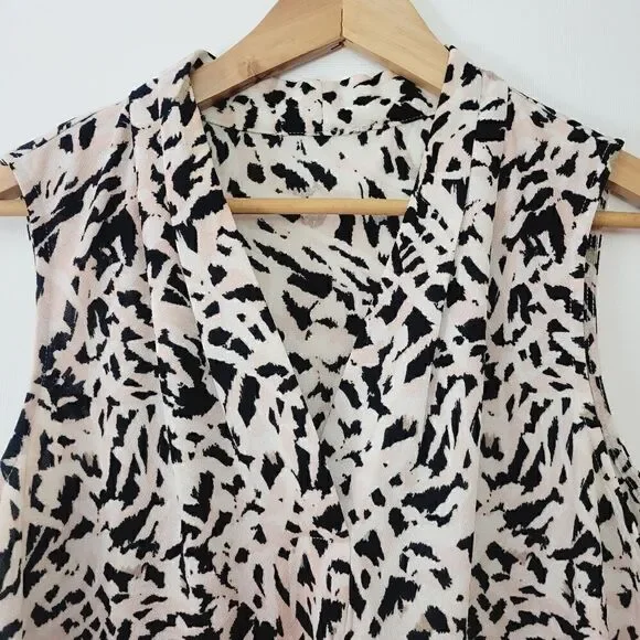 Calvin Klein Abstract Animal Print V Neck Blouse - Picture 4 of 13